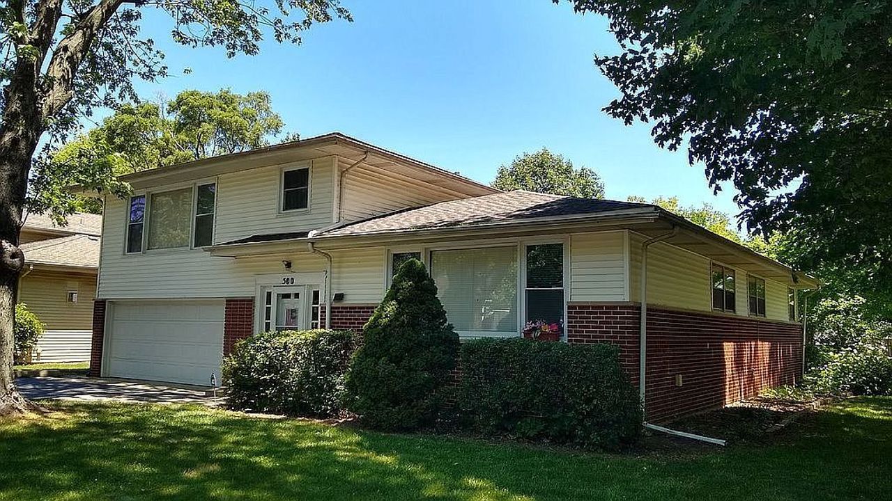 listing, photo 1