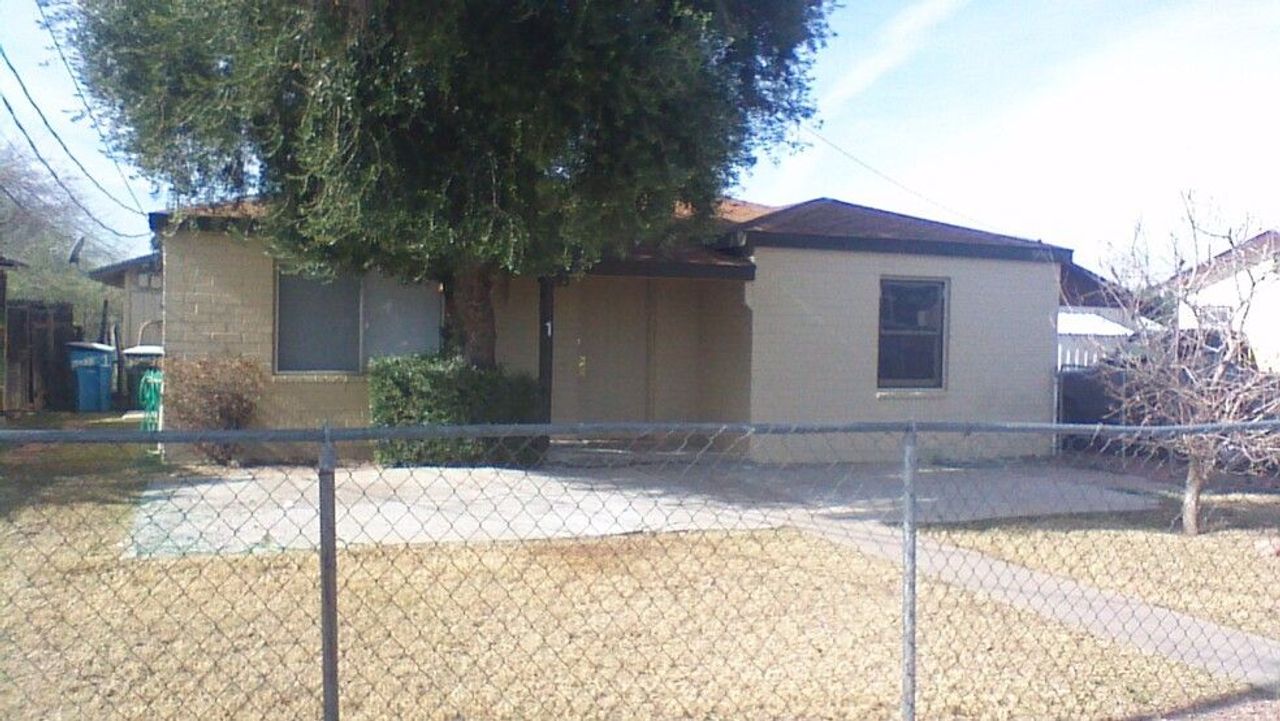 listing, photo 1
