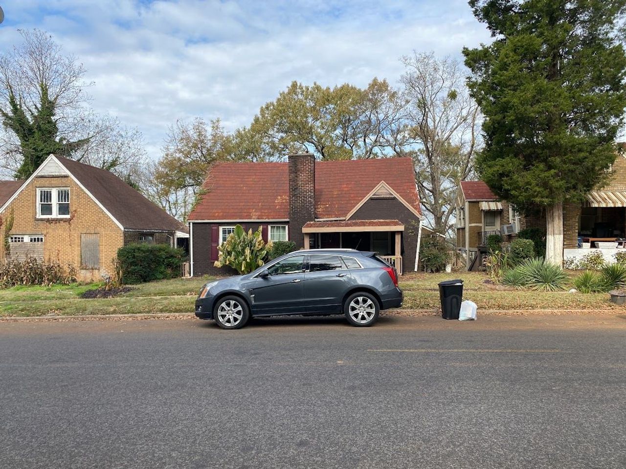listing, photo 1