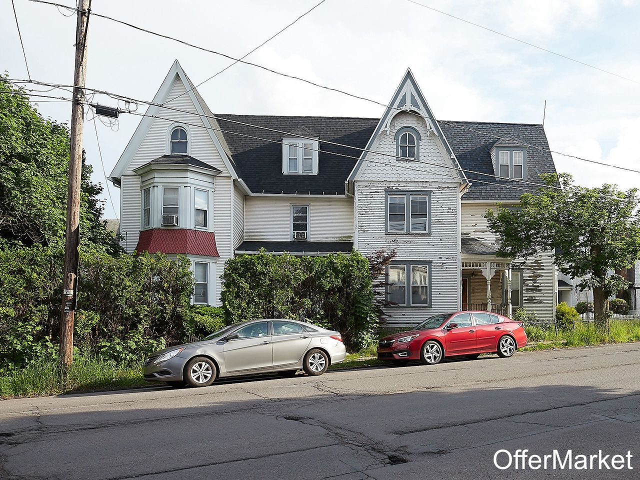 listing, photo 1
