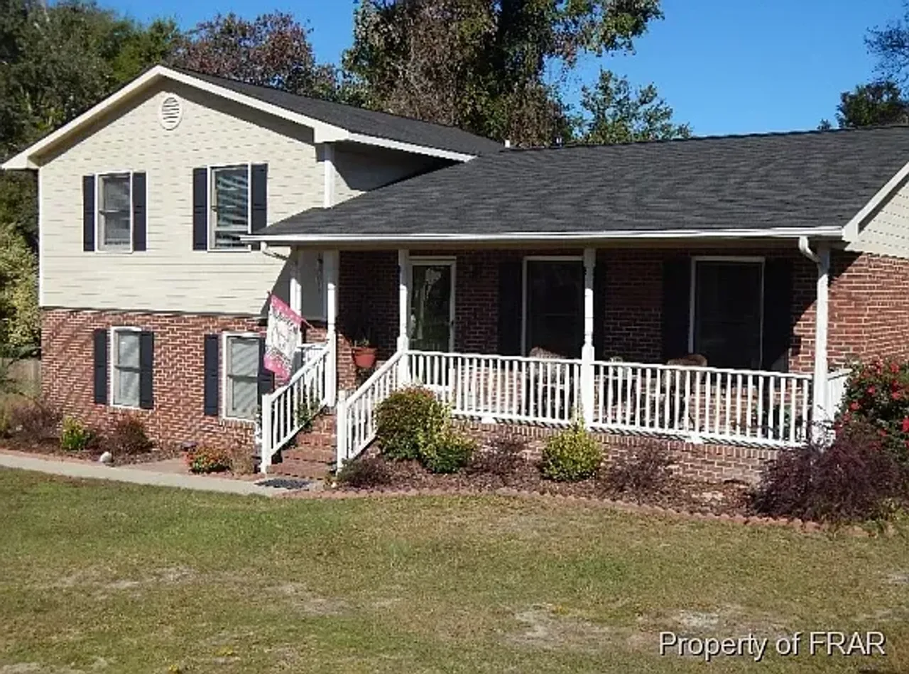 listing, photo 1
