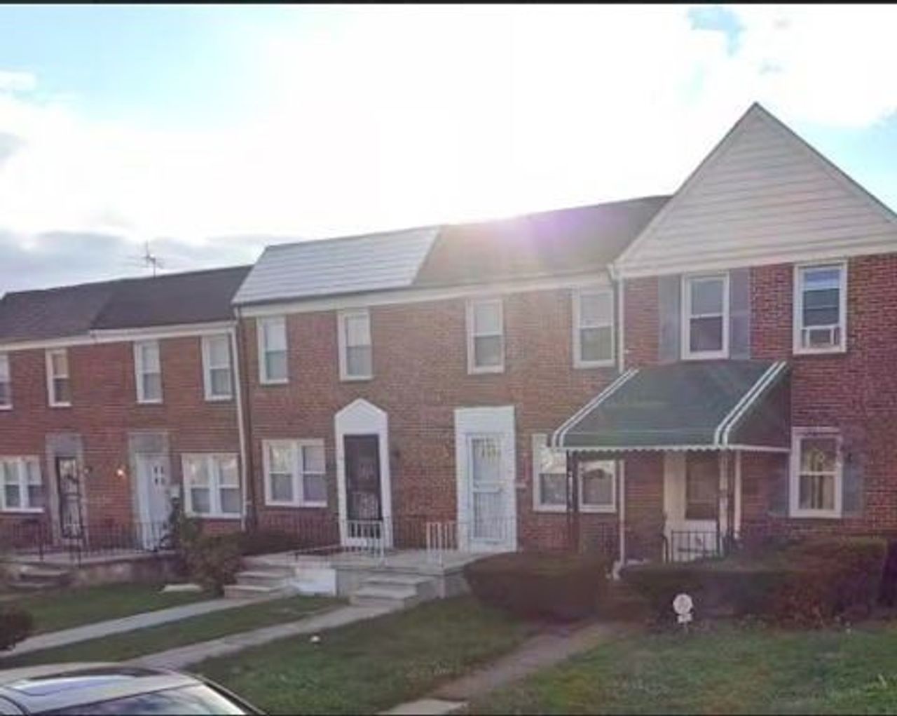 listing, photo 1