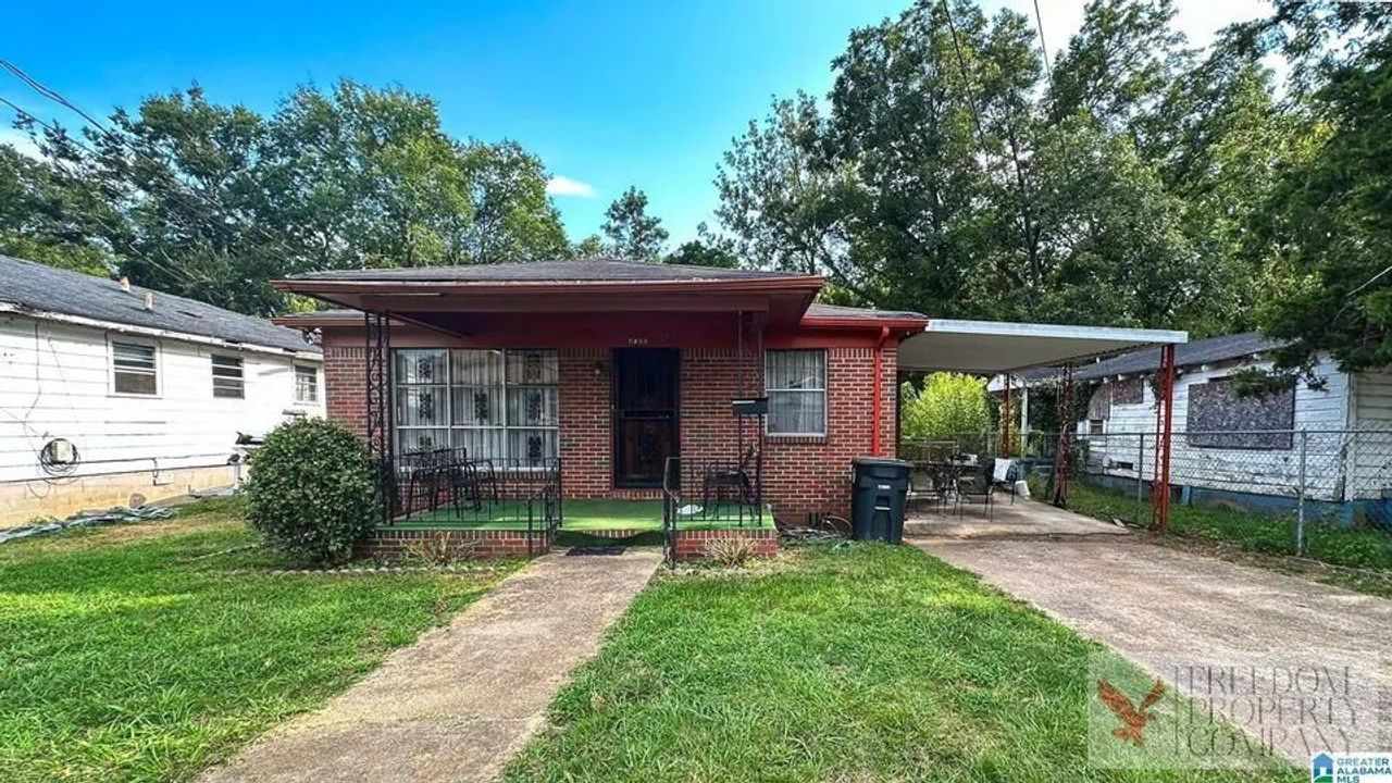 listing, photo 1