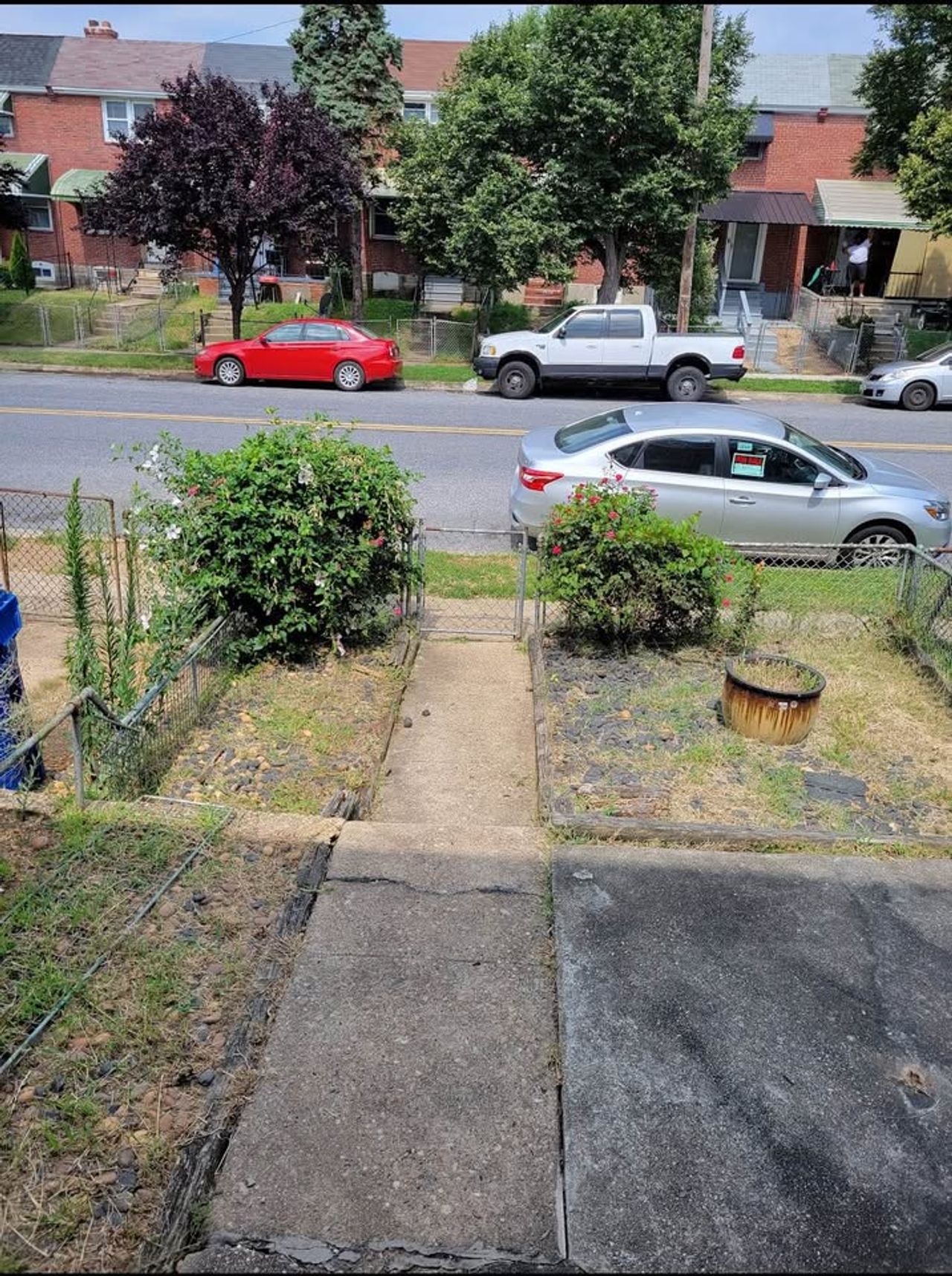 listing, photo 1