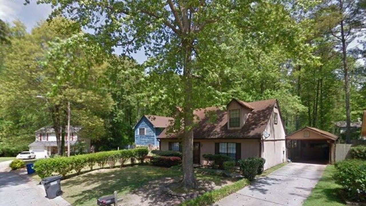 listing, photo 1