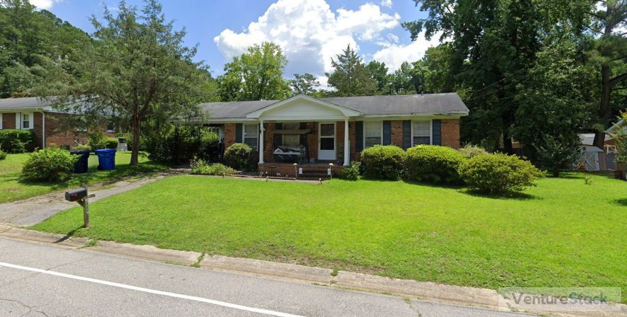 listing, photo 1