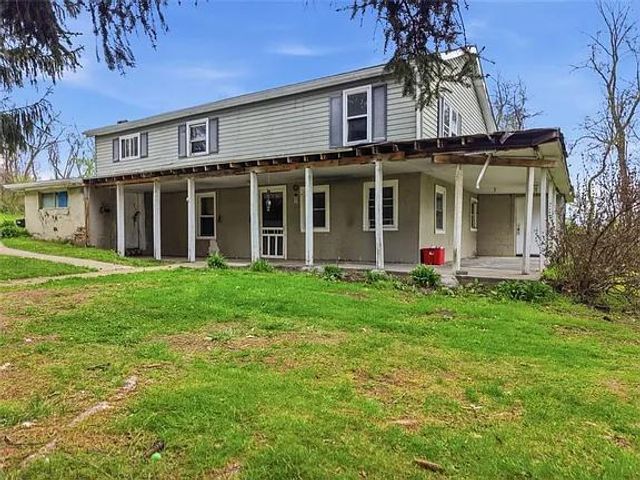 View of 96 Meanor St, Imperial, PA 15126, USA