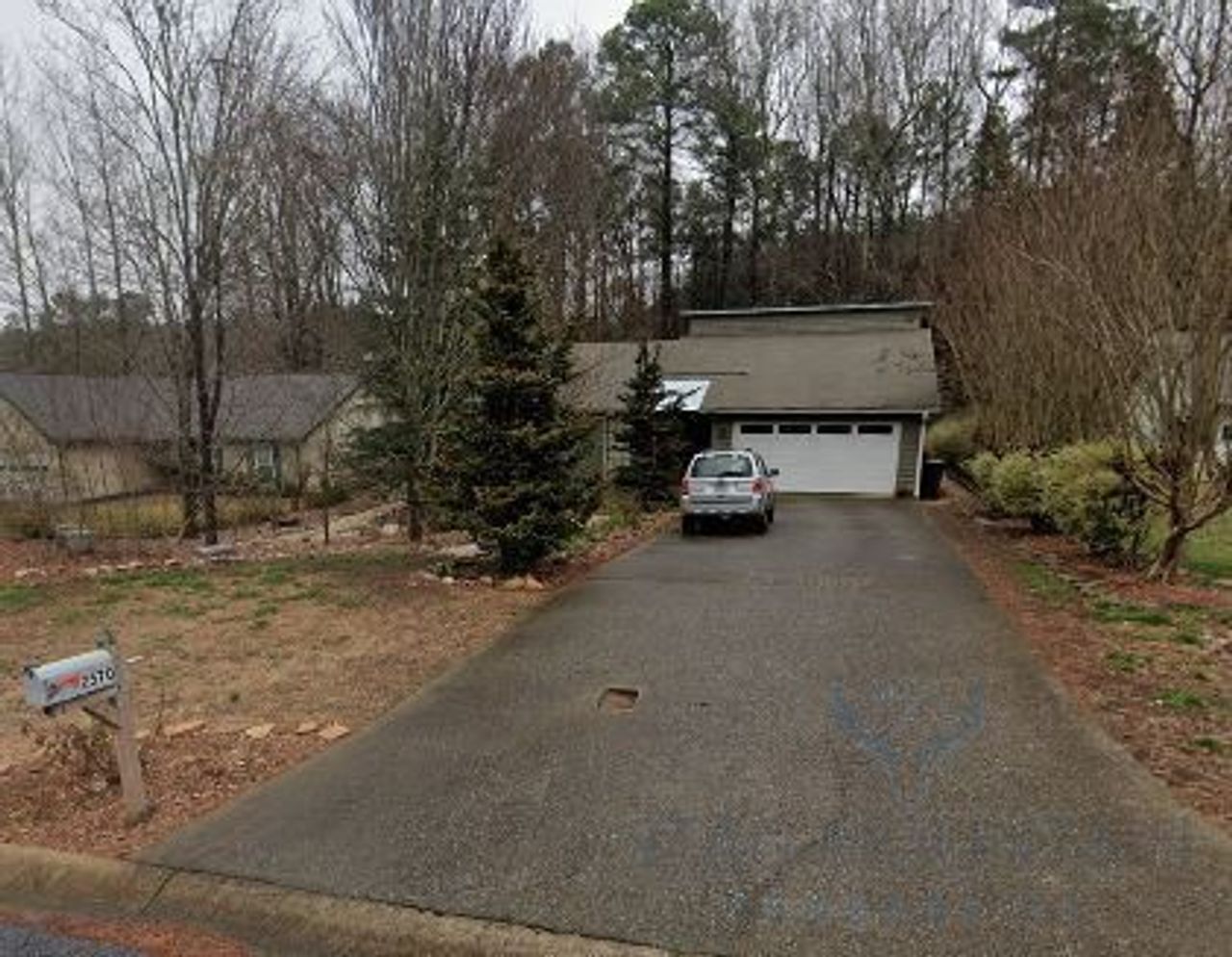 listing, photo 1