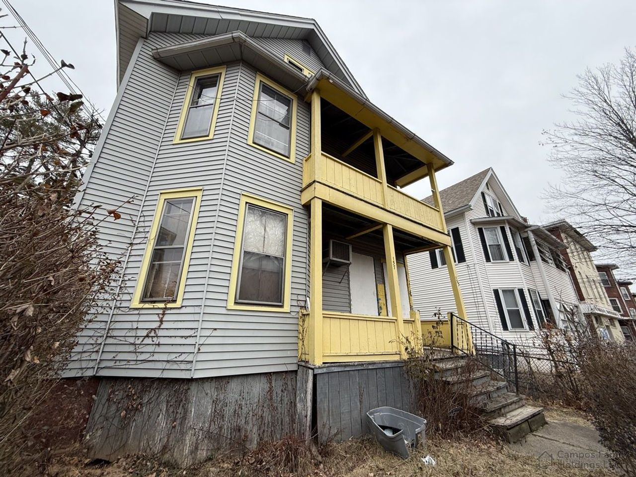listing, photo 1