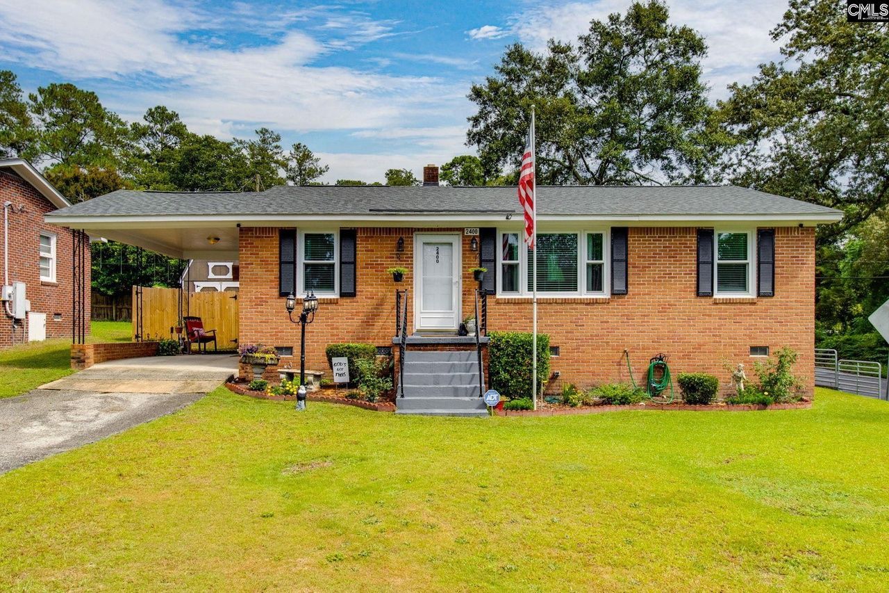 listing, photo 1