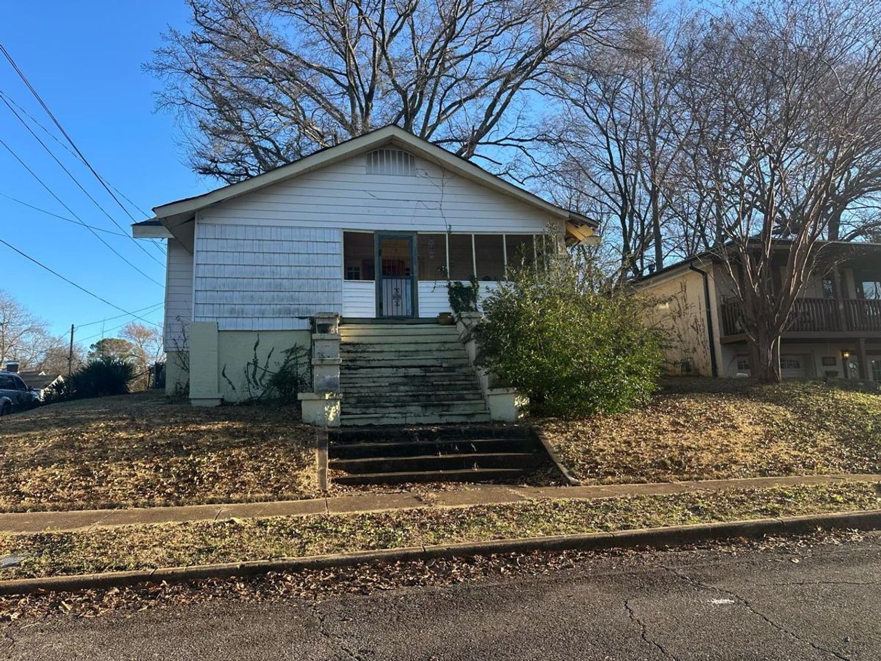 listing, photo 1