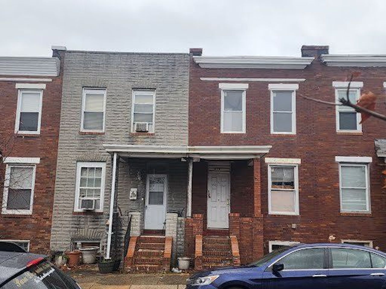 listing, photo 1