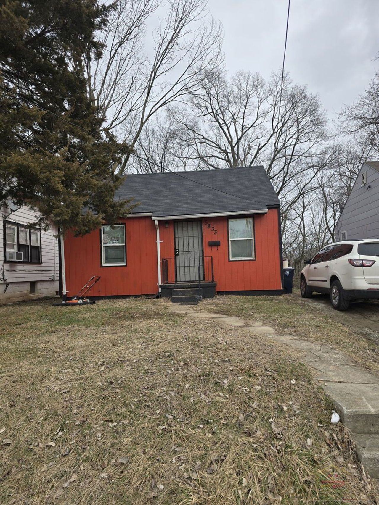listing, photo 1
