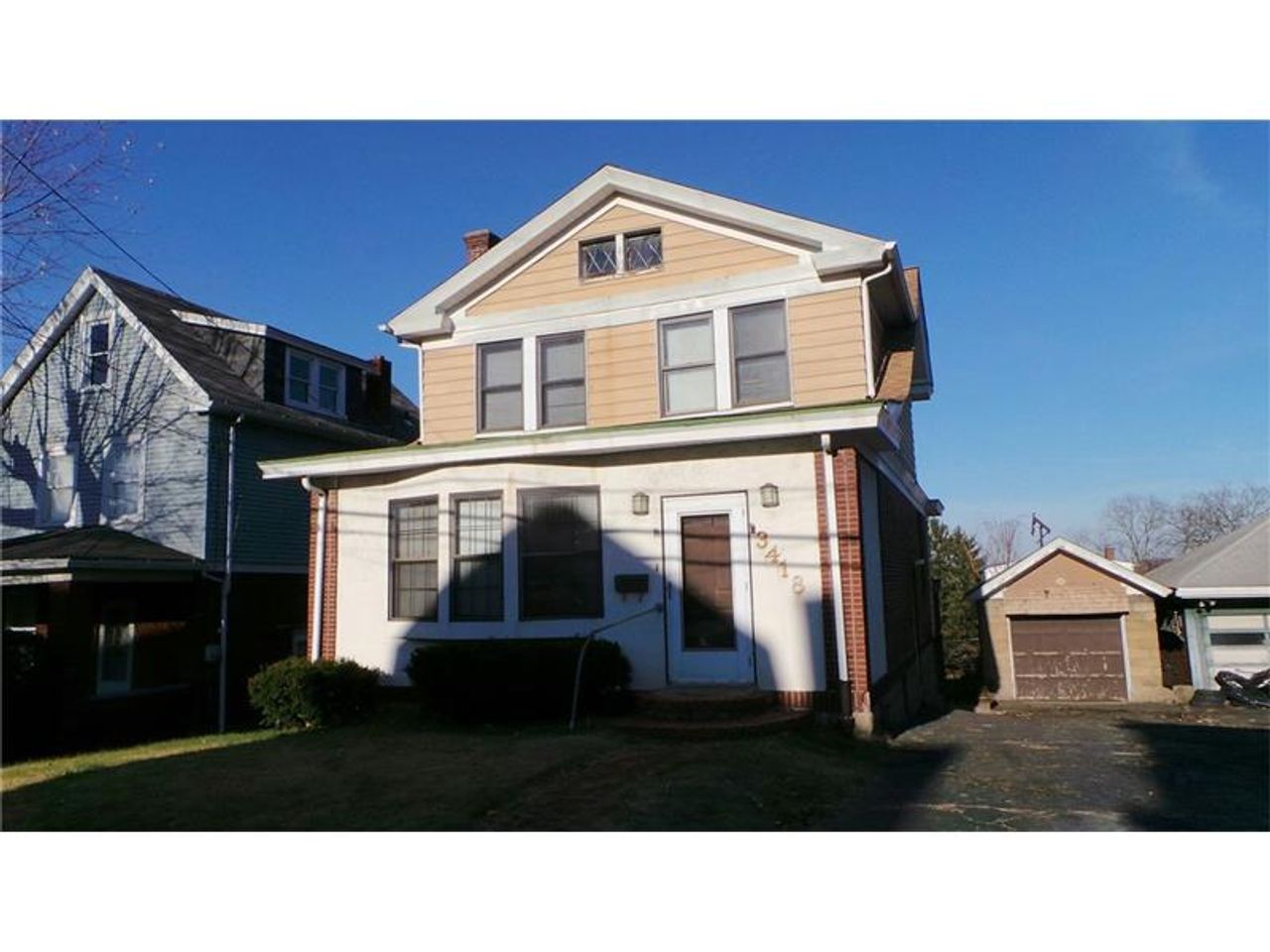 listing, photo 1