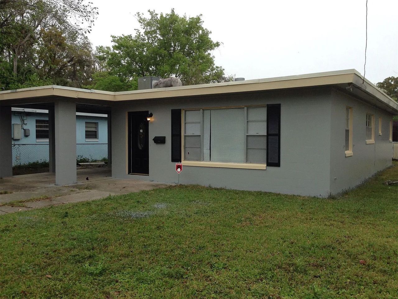 listing, photo 1