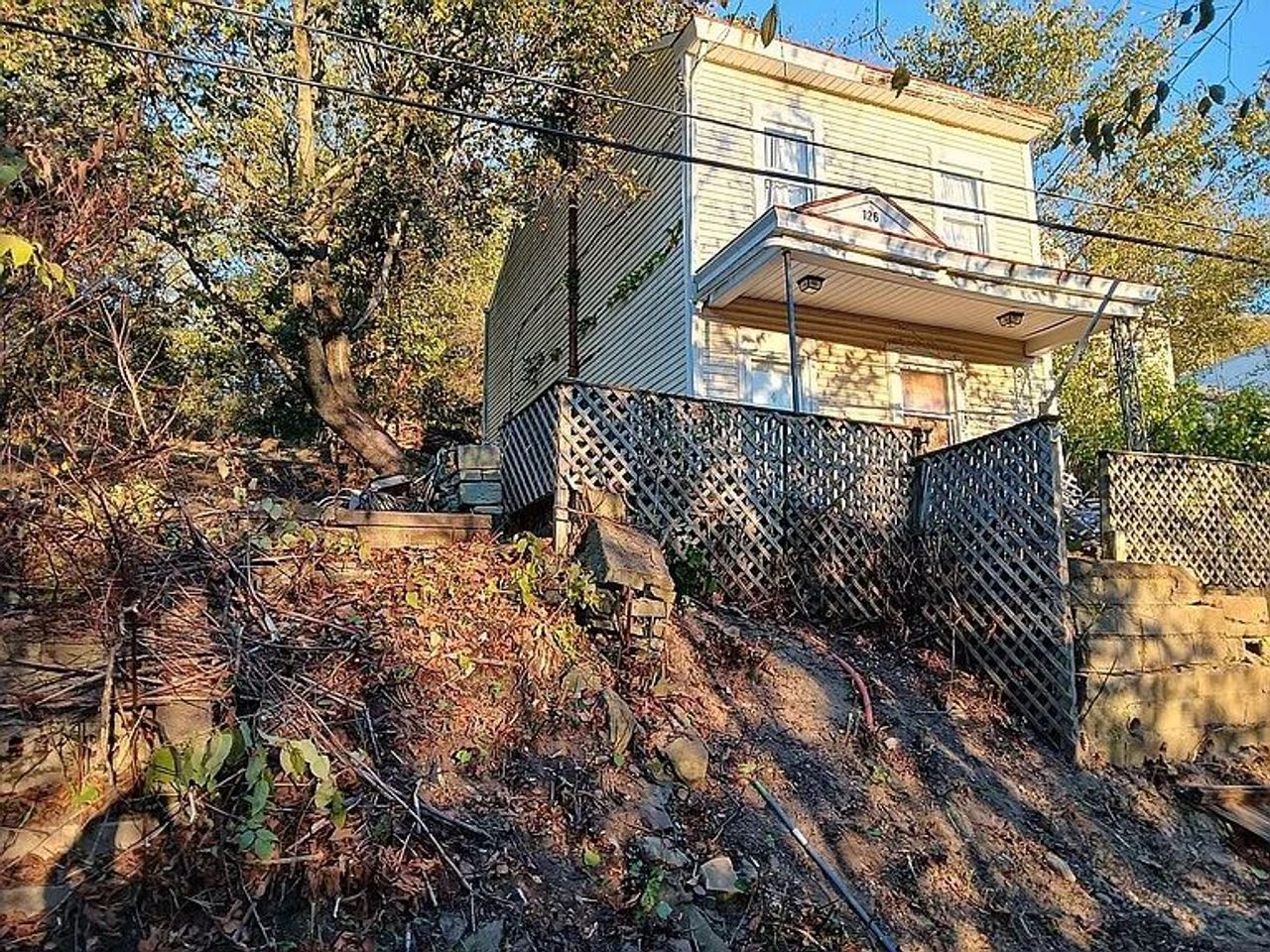 listing, photo 1