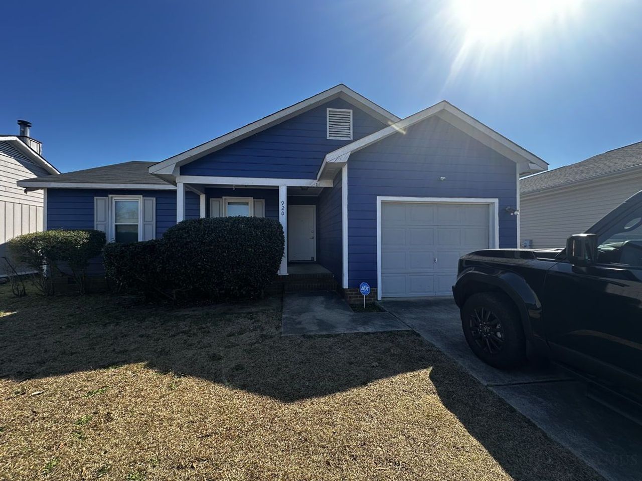listing, photo 1