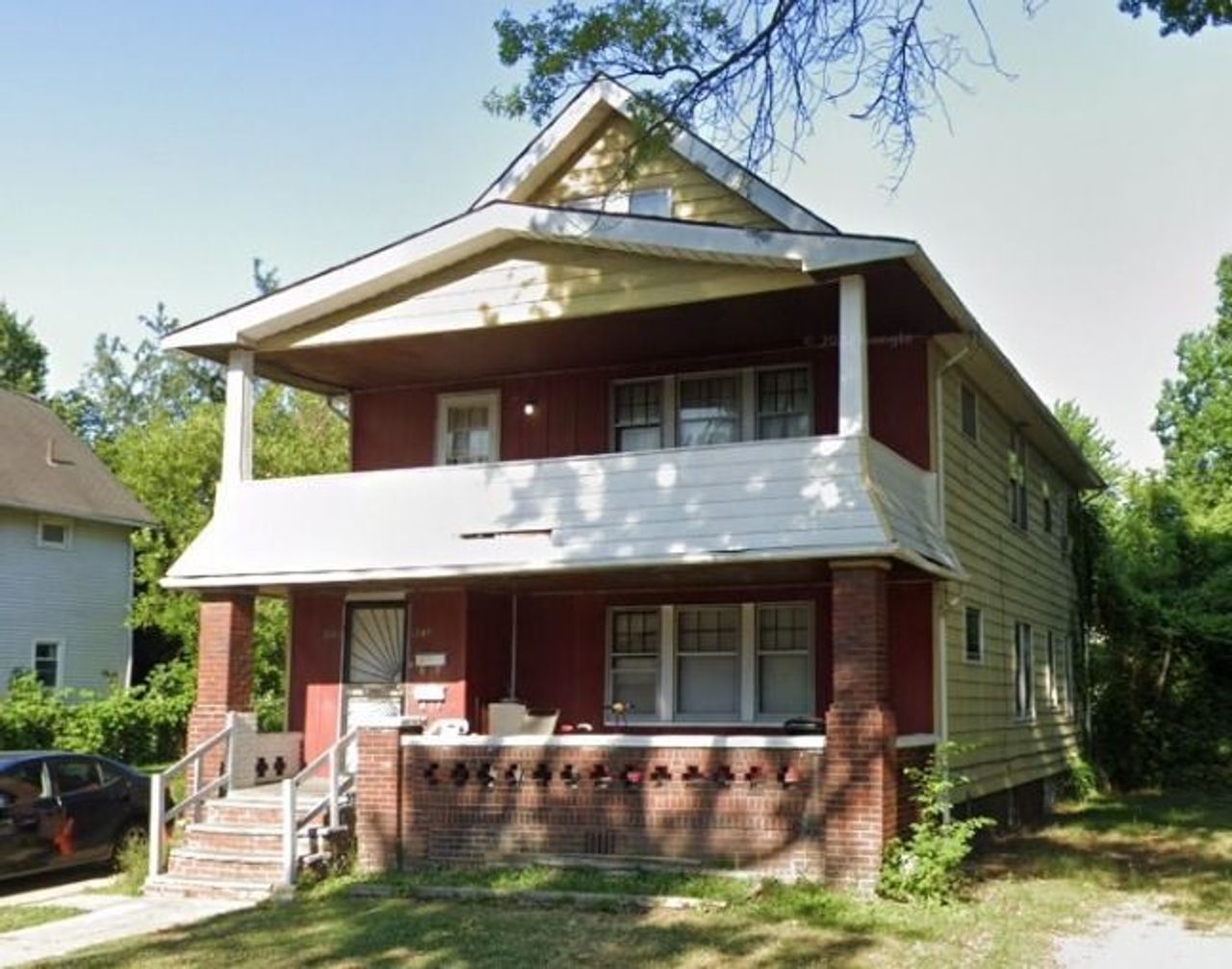 listing, photo 1