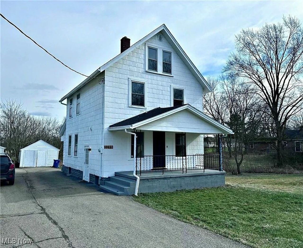 listing, photo 1