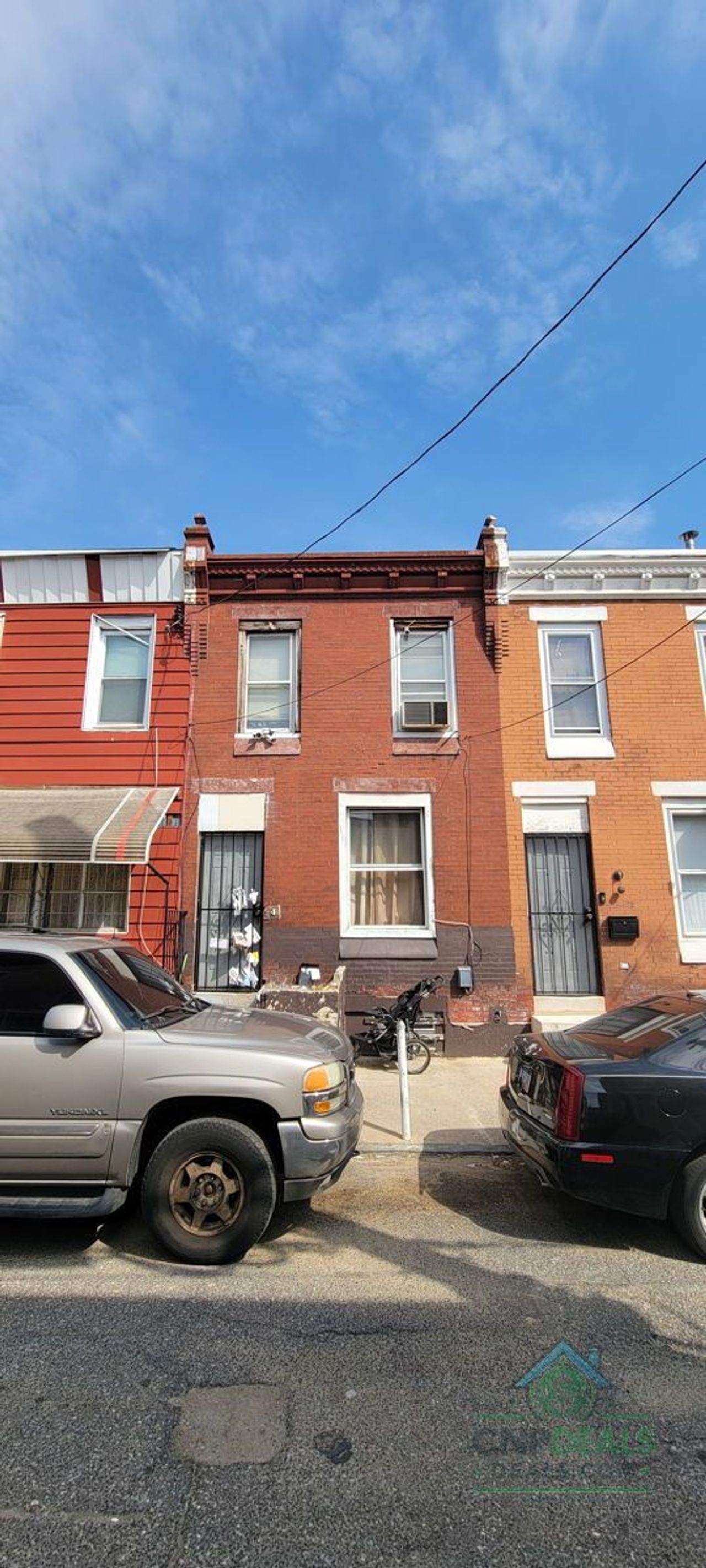 listing, photo 1