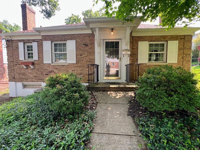 View of 16 Edwards Ct, Fort Thomas, KY 41075, USA