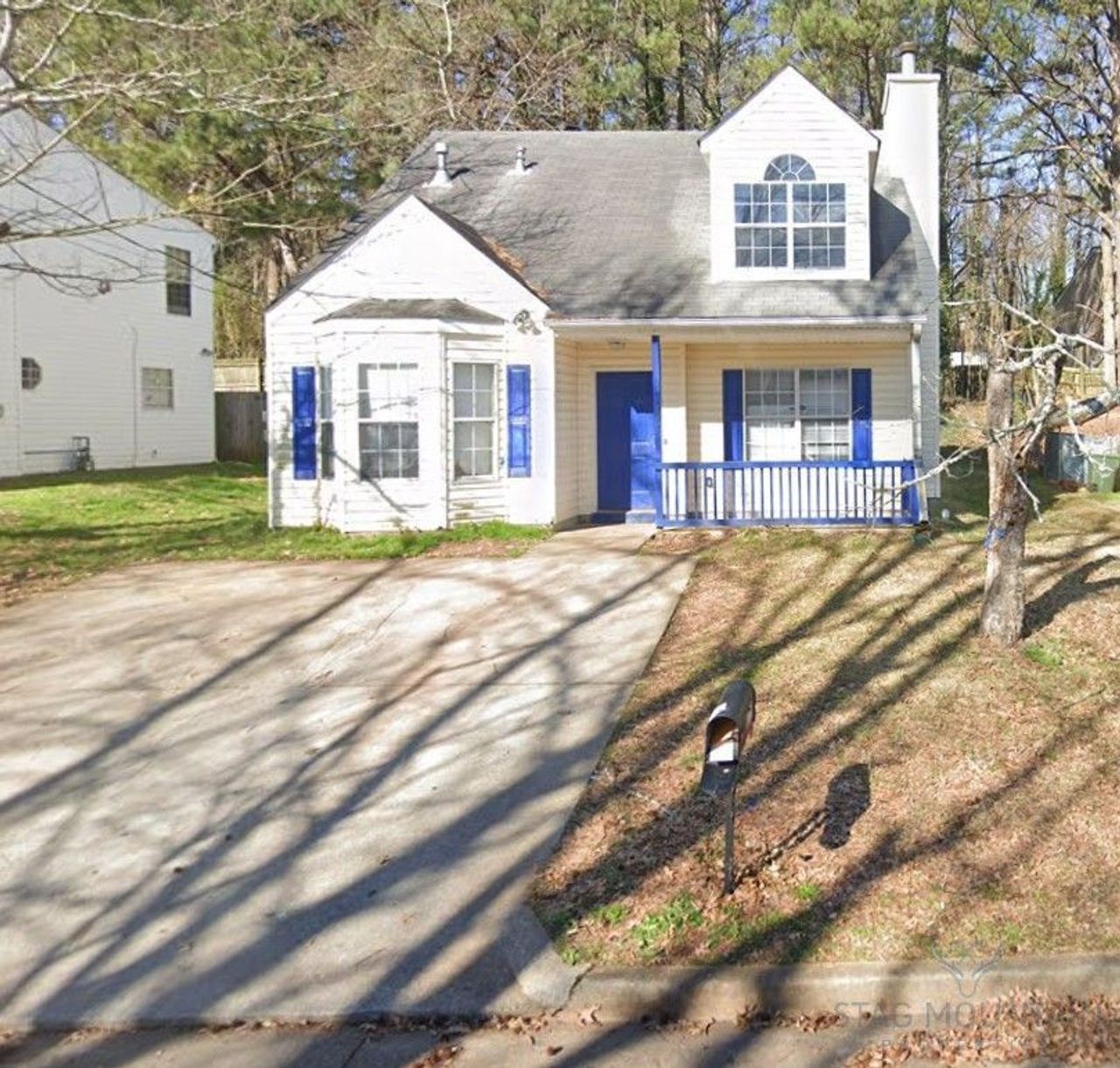 listing, photo 1