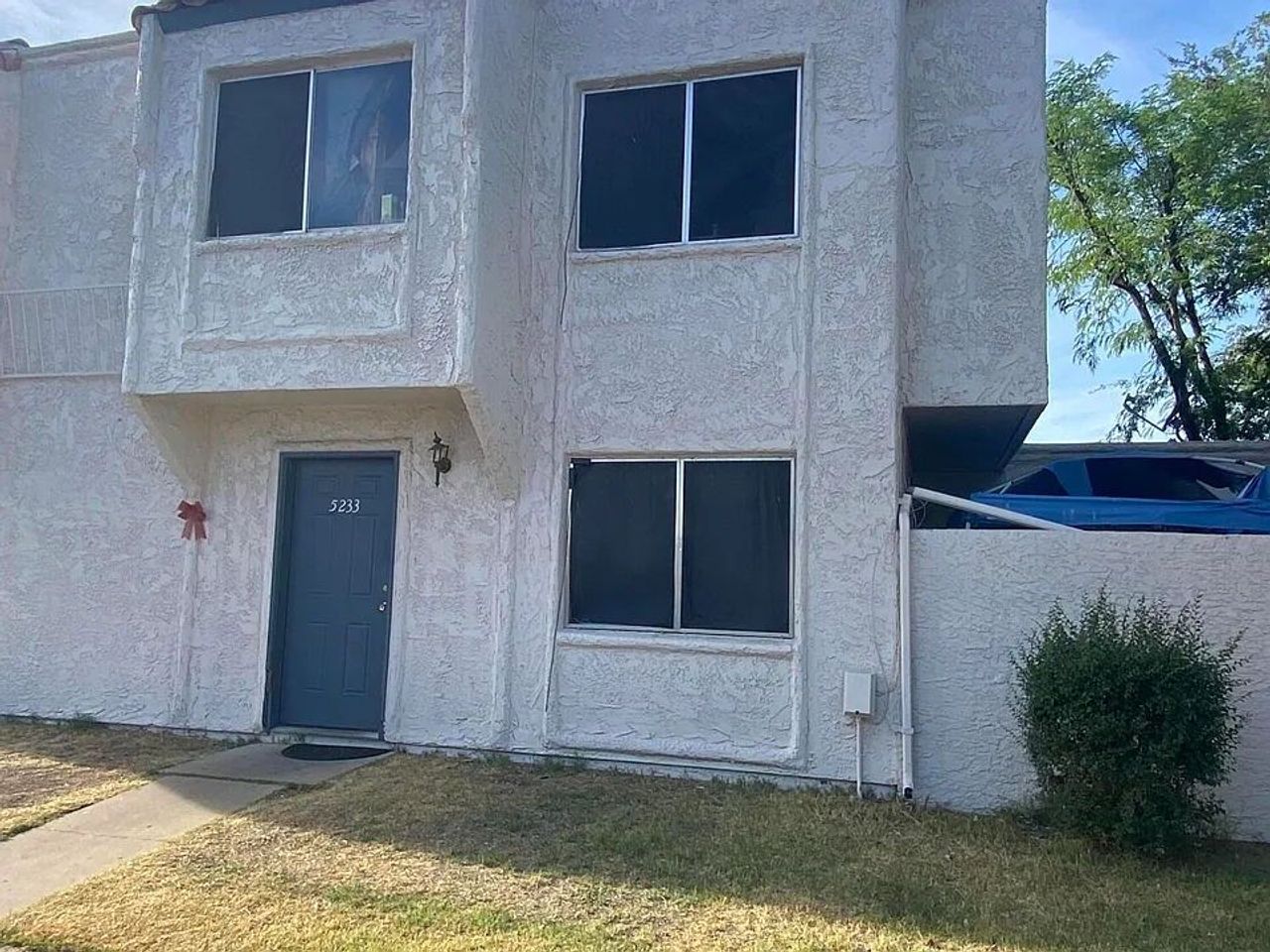 listing, photo 1