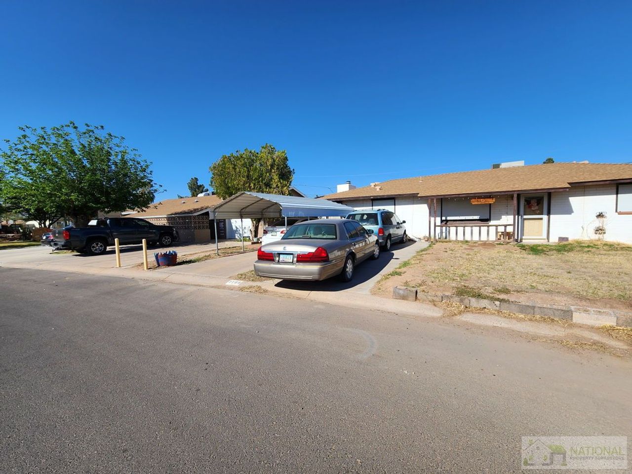 listing, photo 1