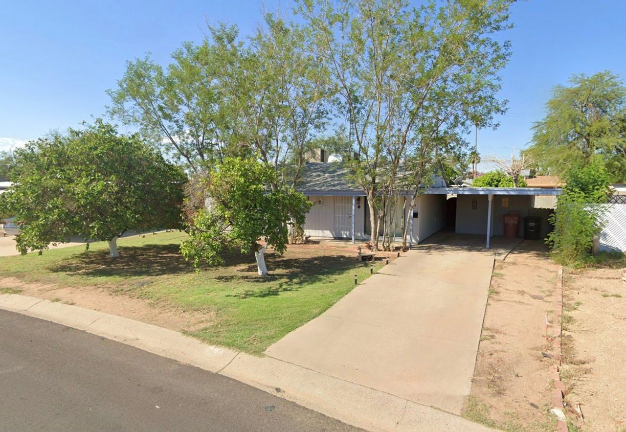 listing, photo 1