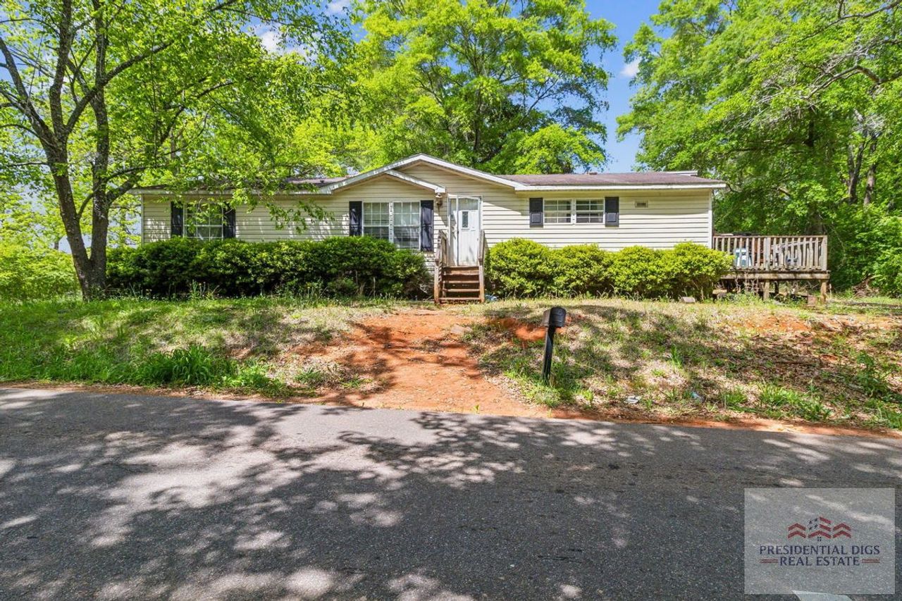 listing, photo 1