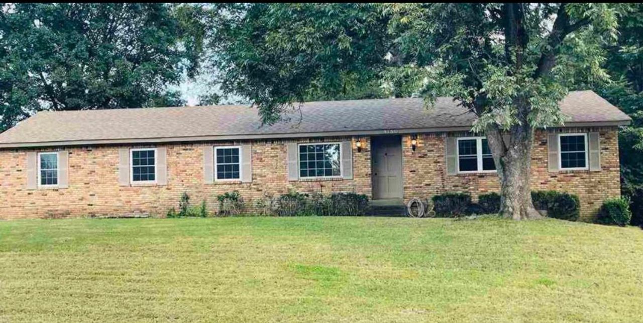 listing, photo 1