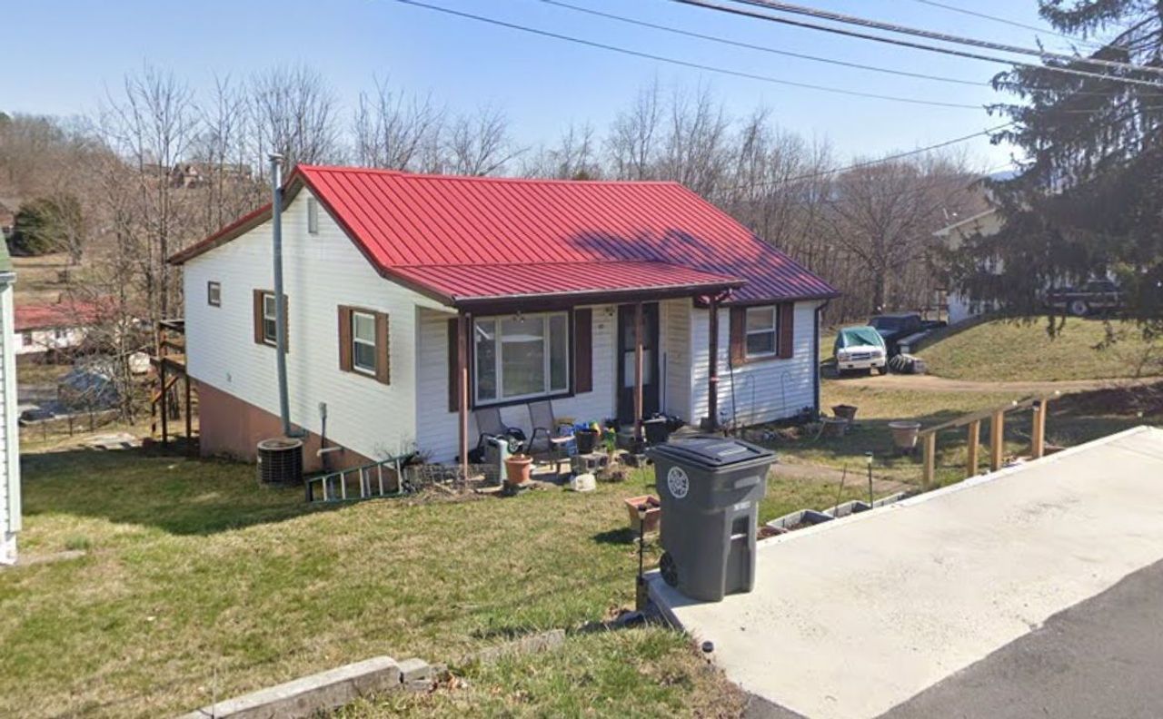 listing, photo 1