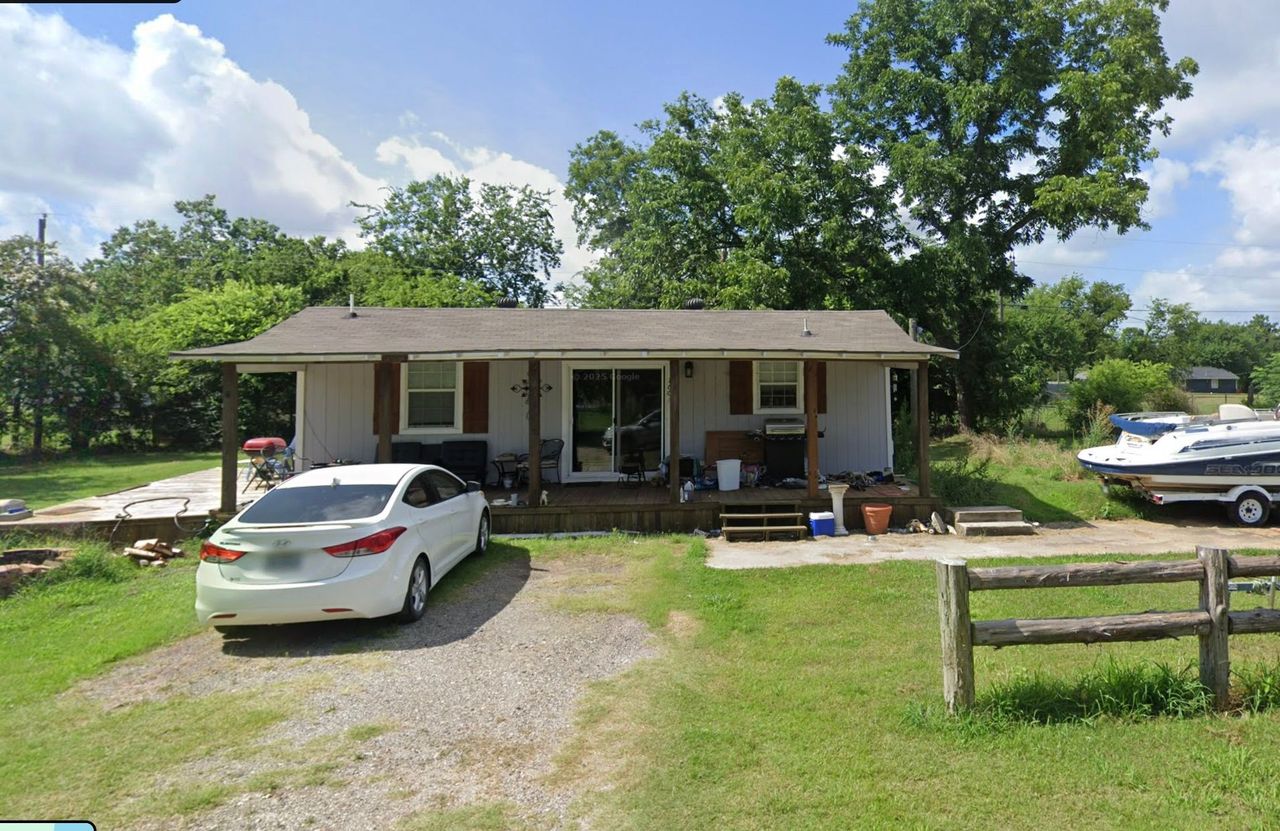 listing, photo 1