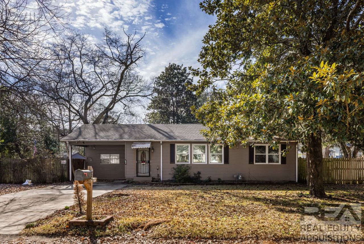 listing, photo 1