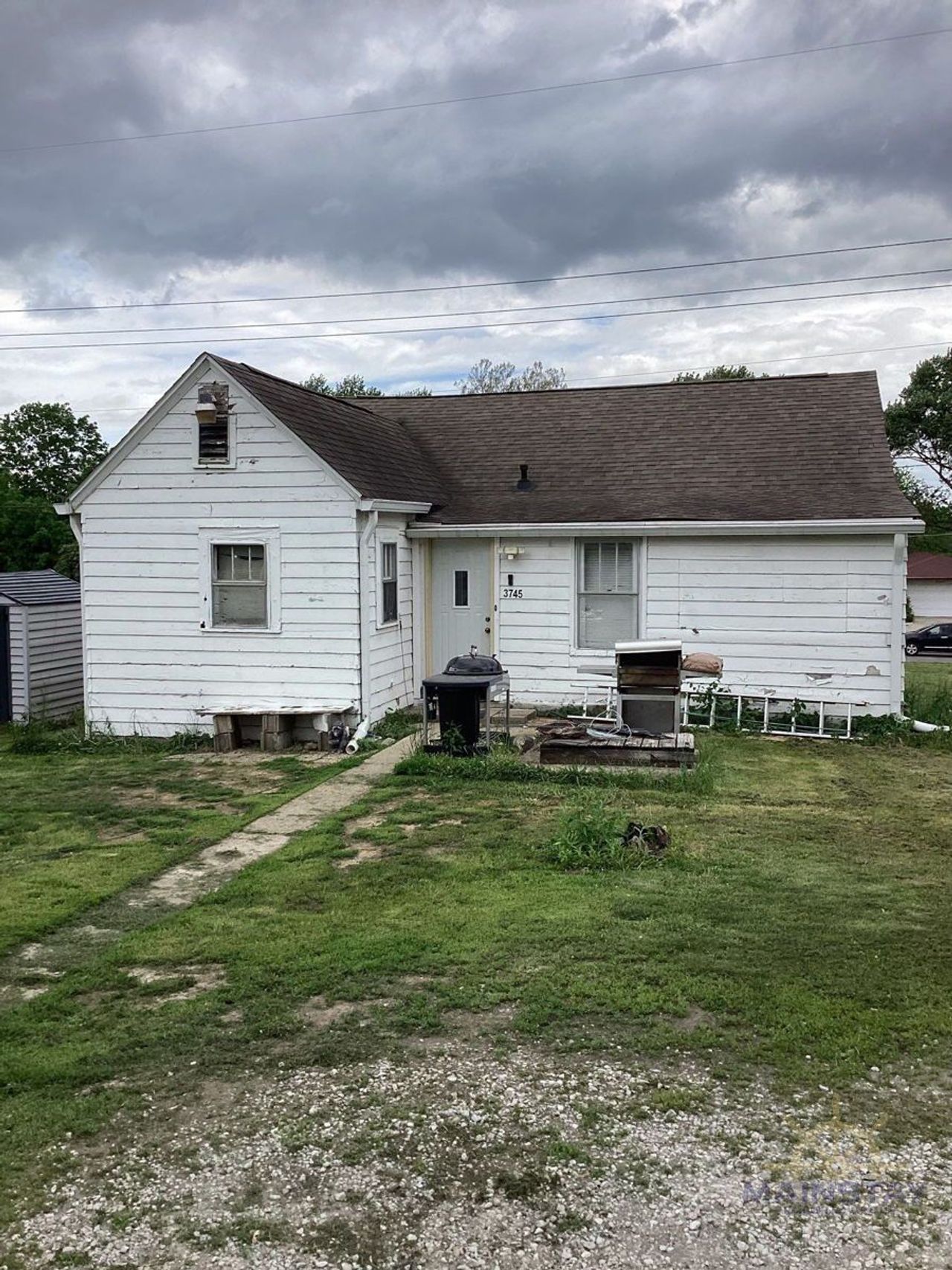 listing, photo 1
