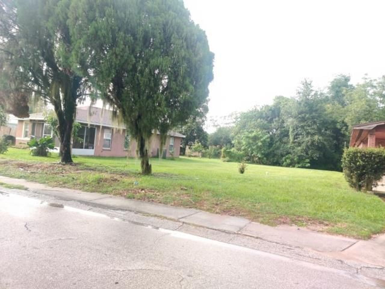 listing, photo 1