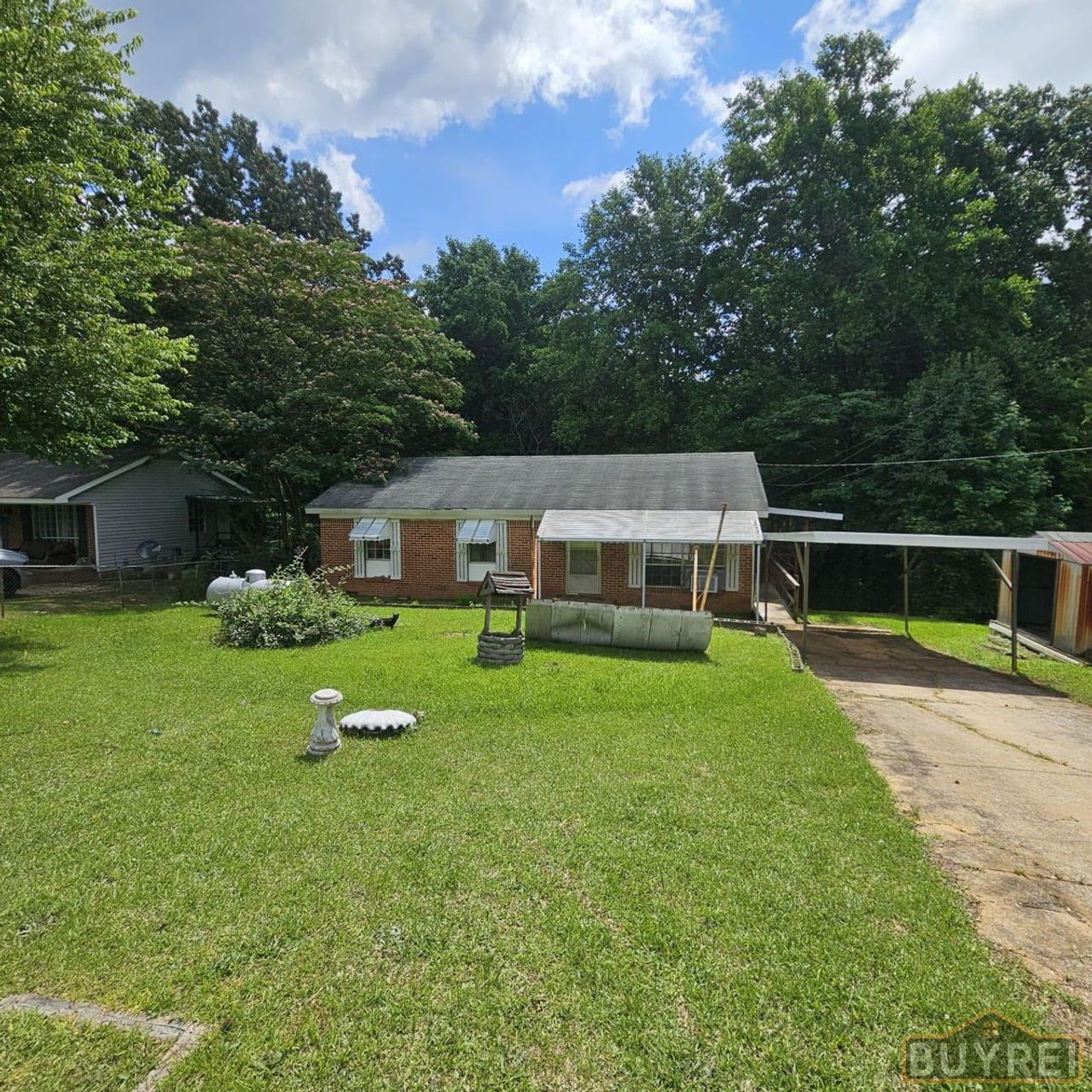 listing, photo 1