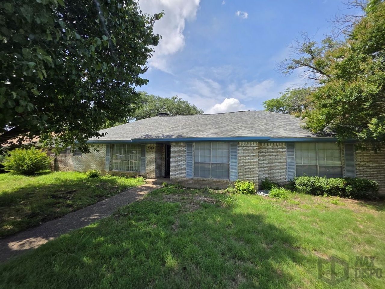 listing, photo 1