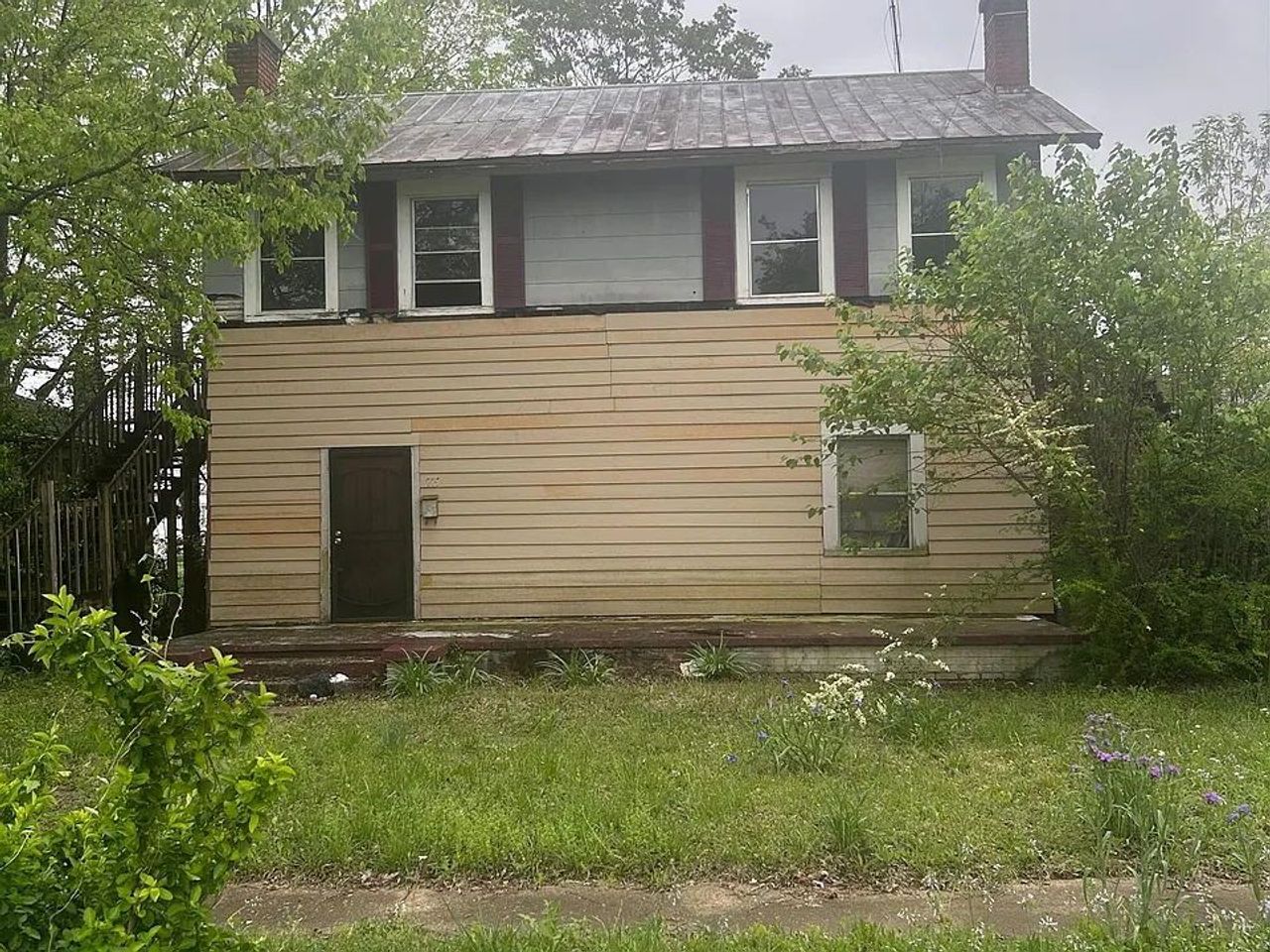 listing, photo 1