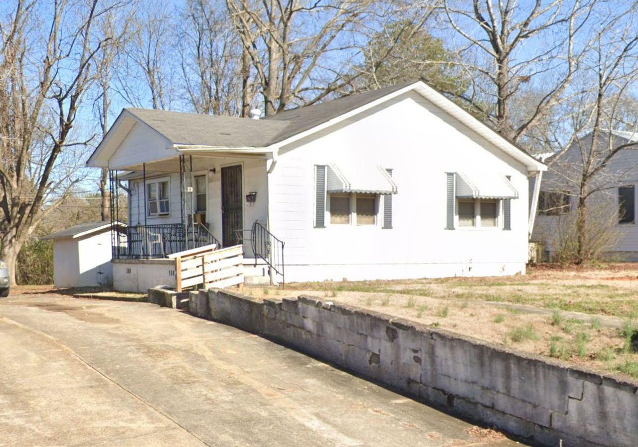 listing, photo 1