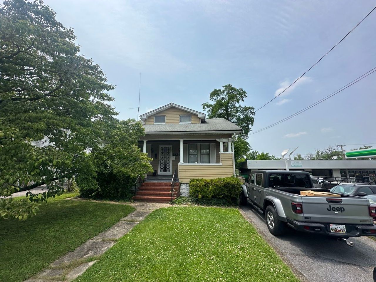 listing, photo 1