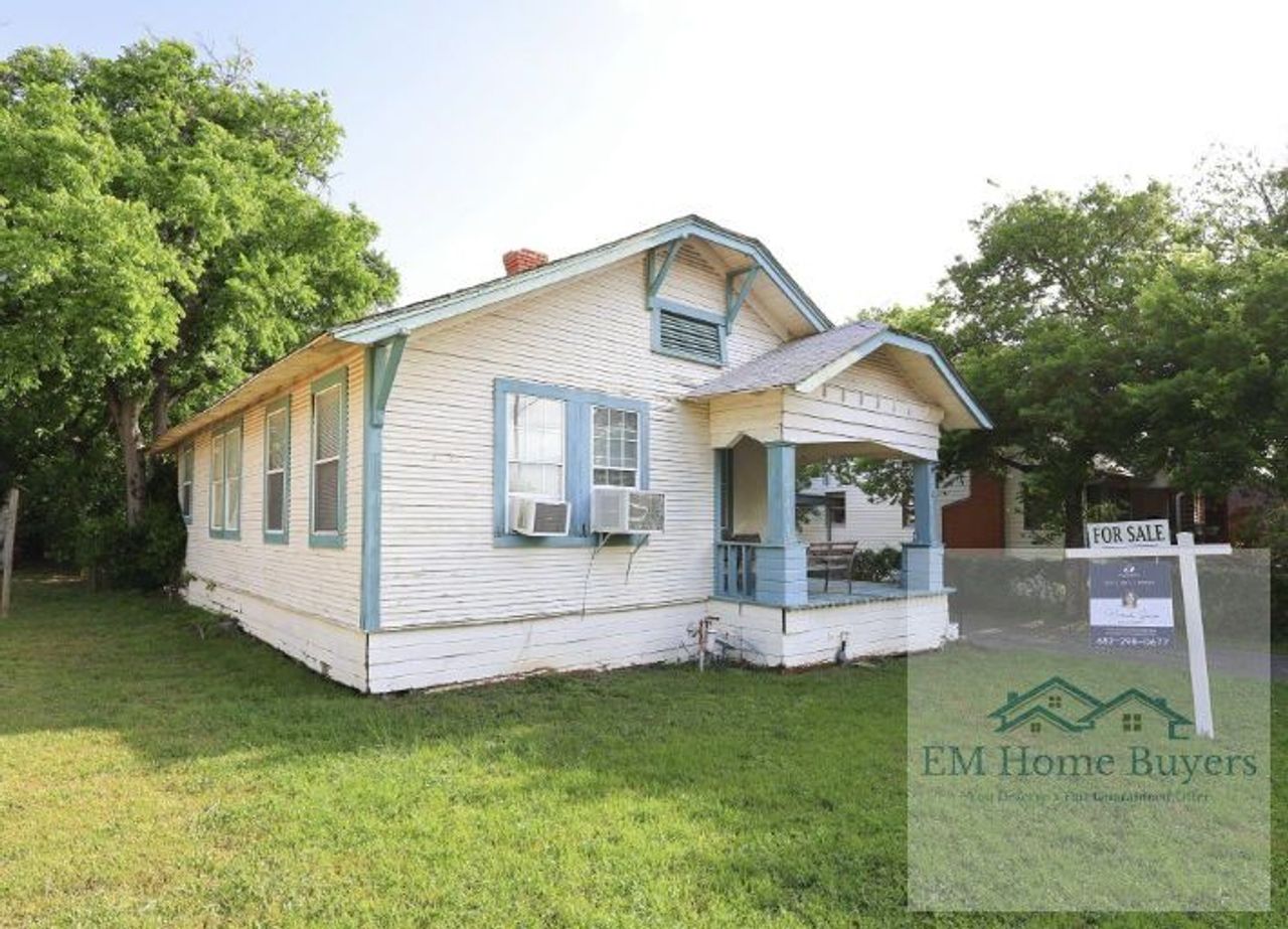 listing, photo 1