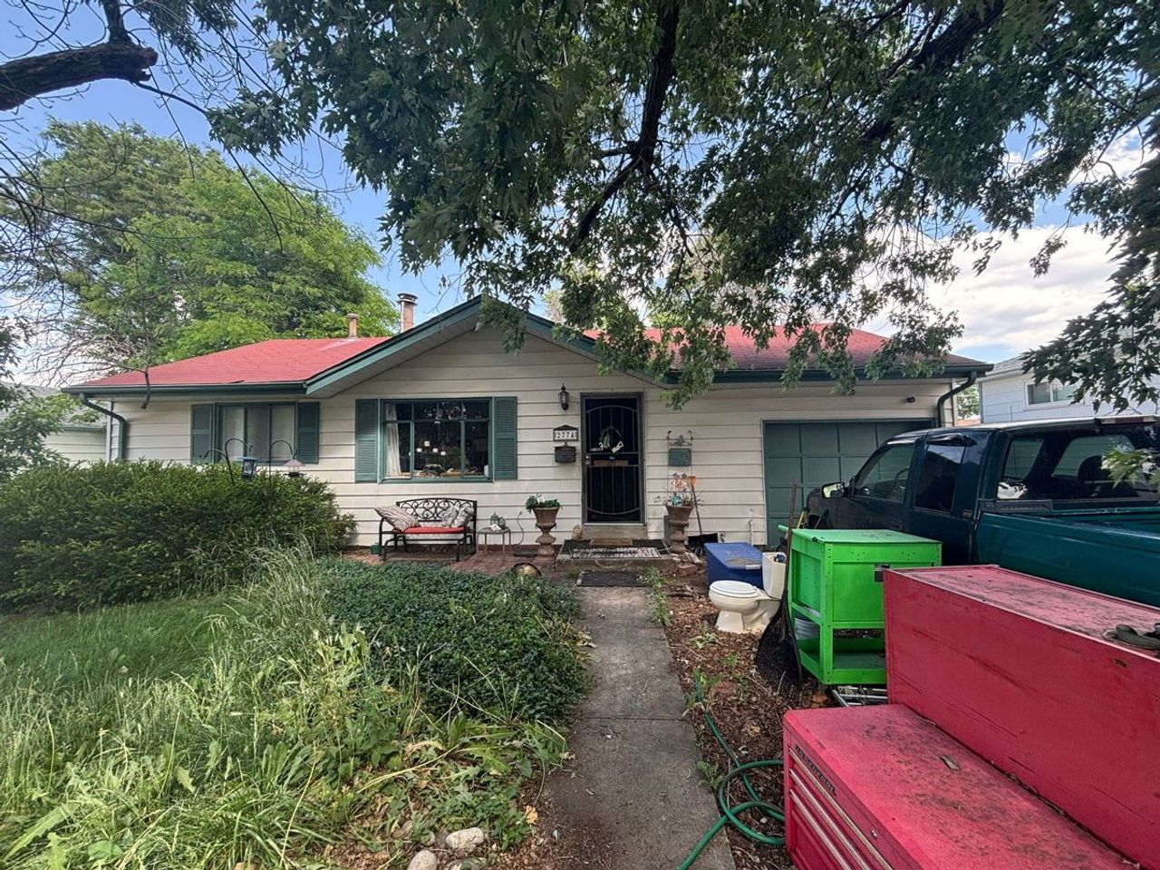 listing, photo 1