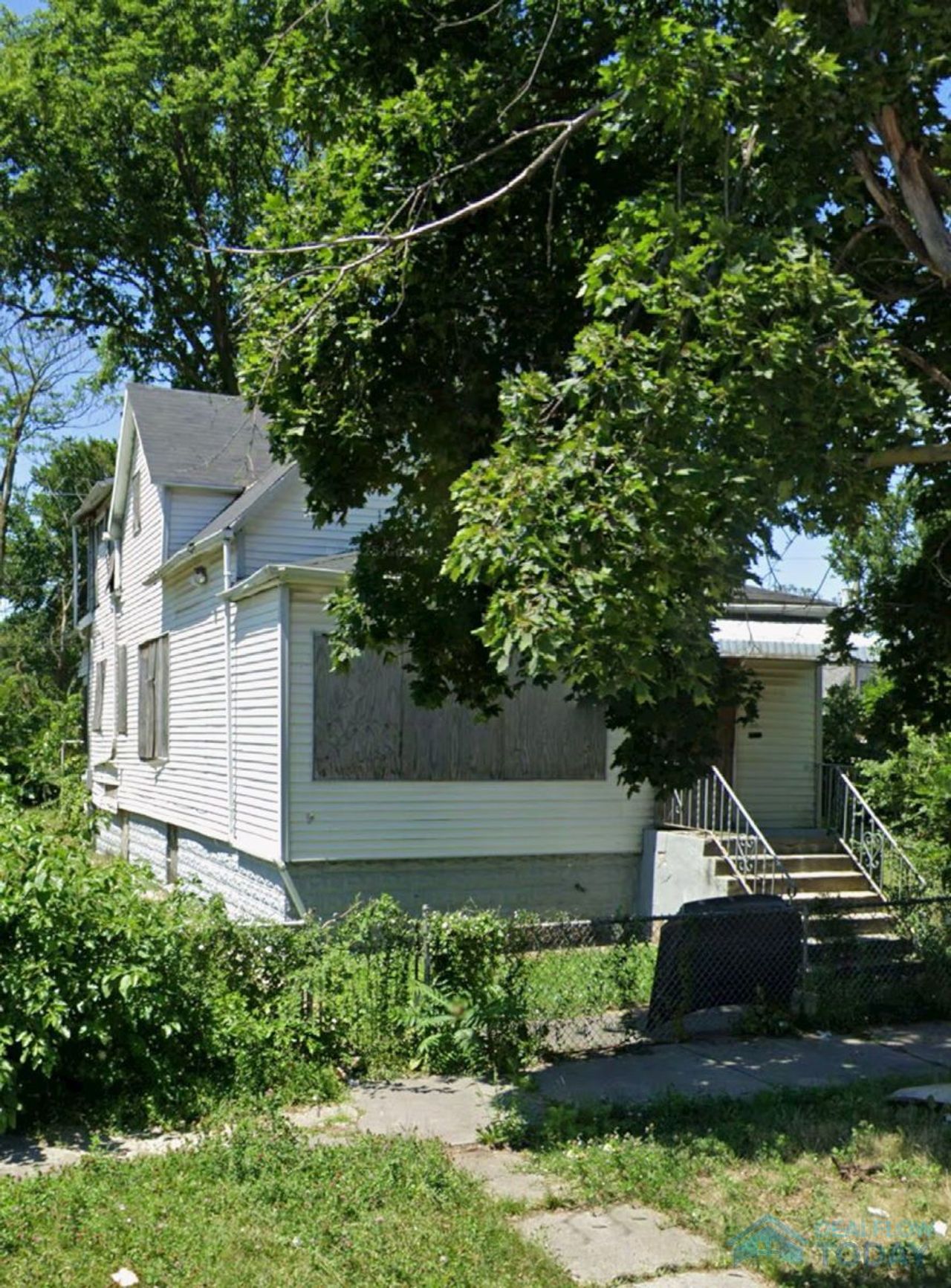 listing, photo 1