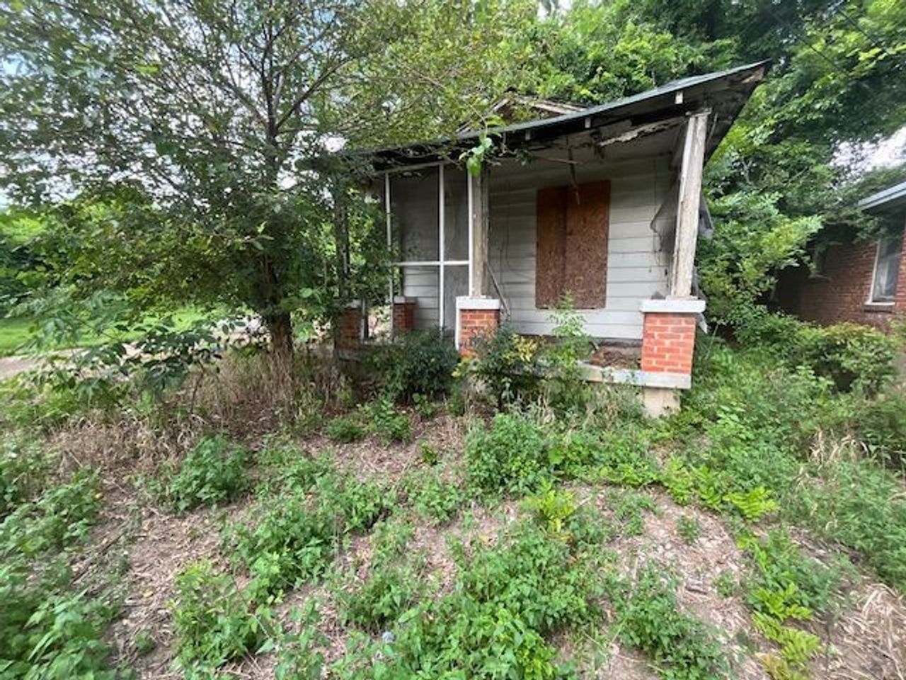 listing, photo 1