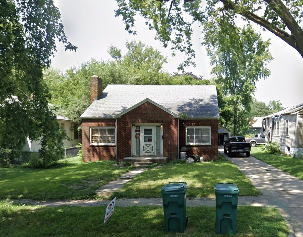listing, photo 1