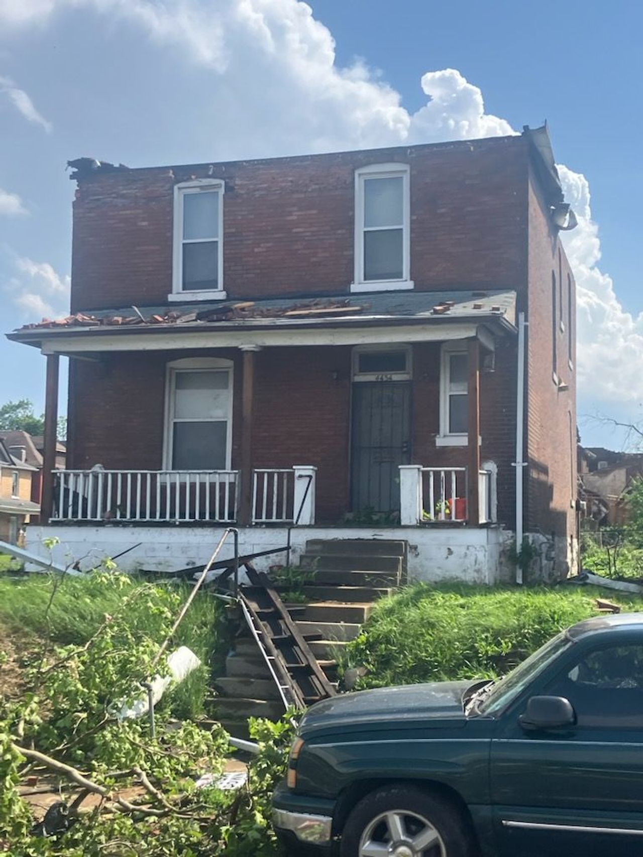 listing, photo 1