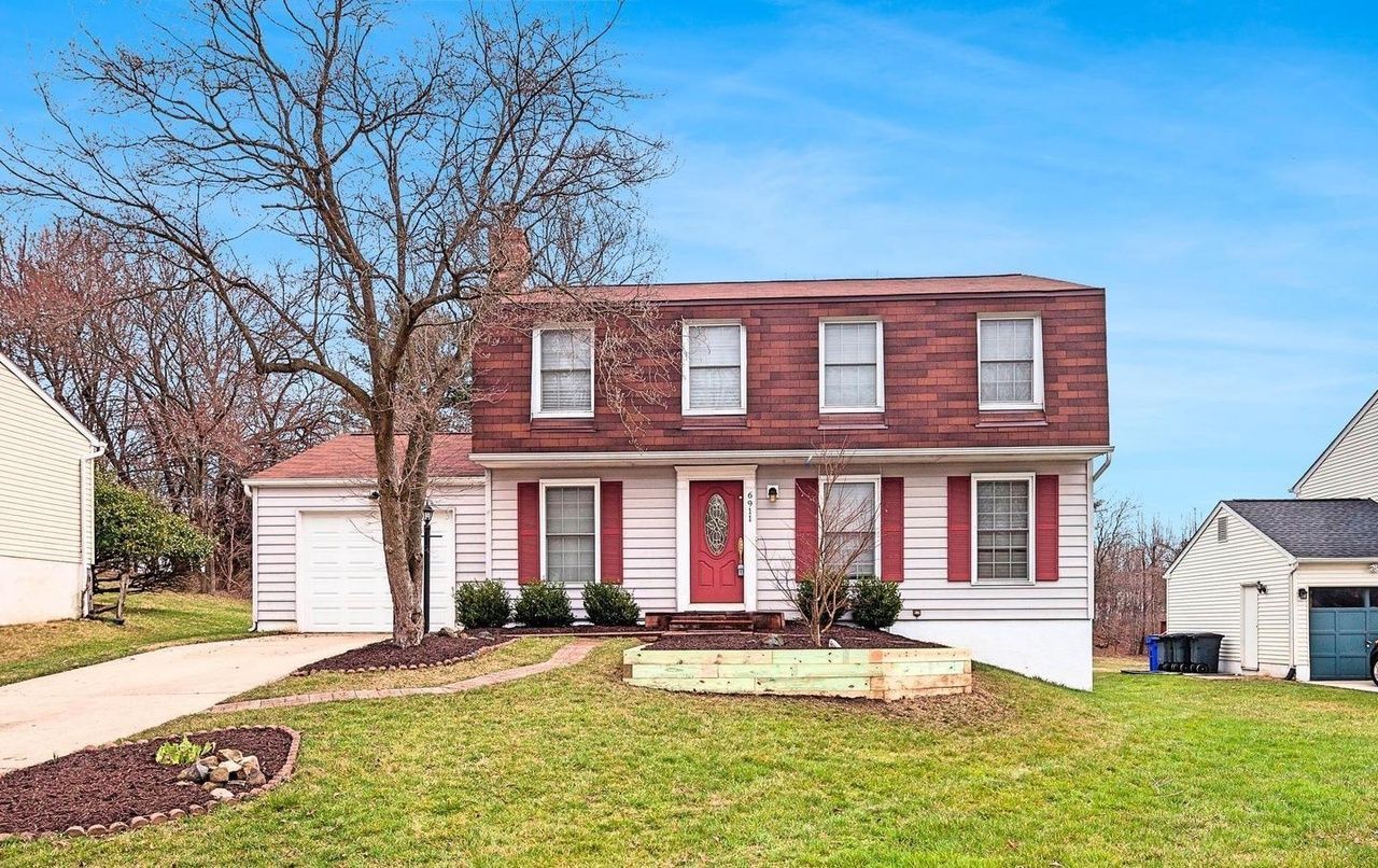 listing, photo 1