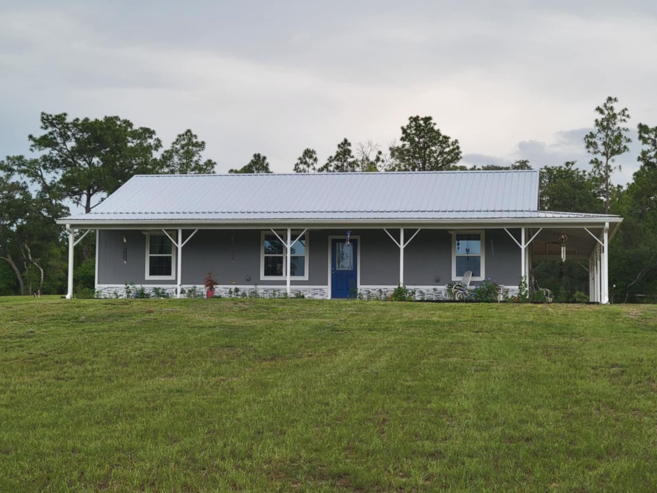 listing, photo 1