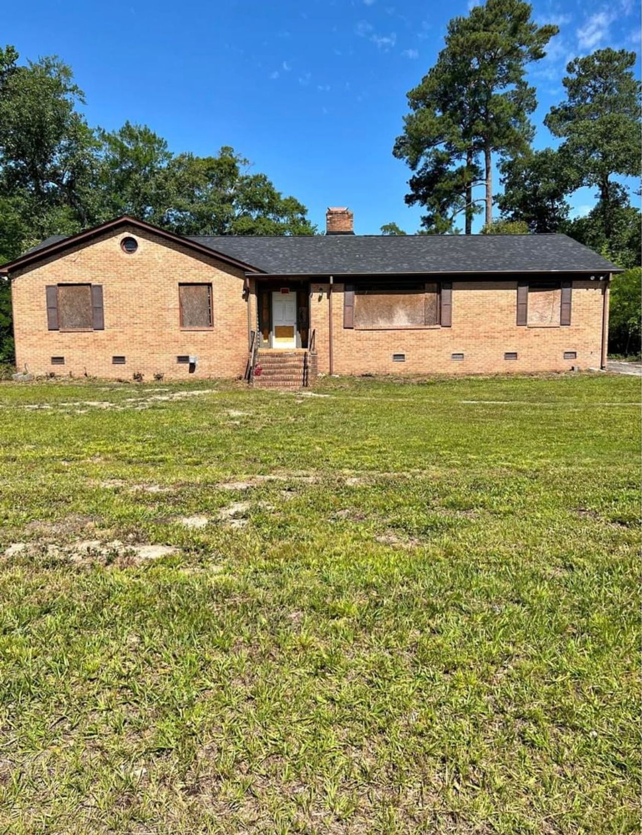 listing, photo 1
